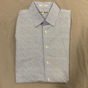 Men’s Fitted Button Up